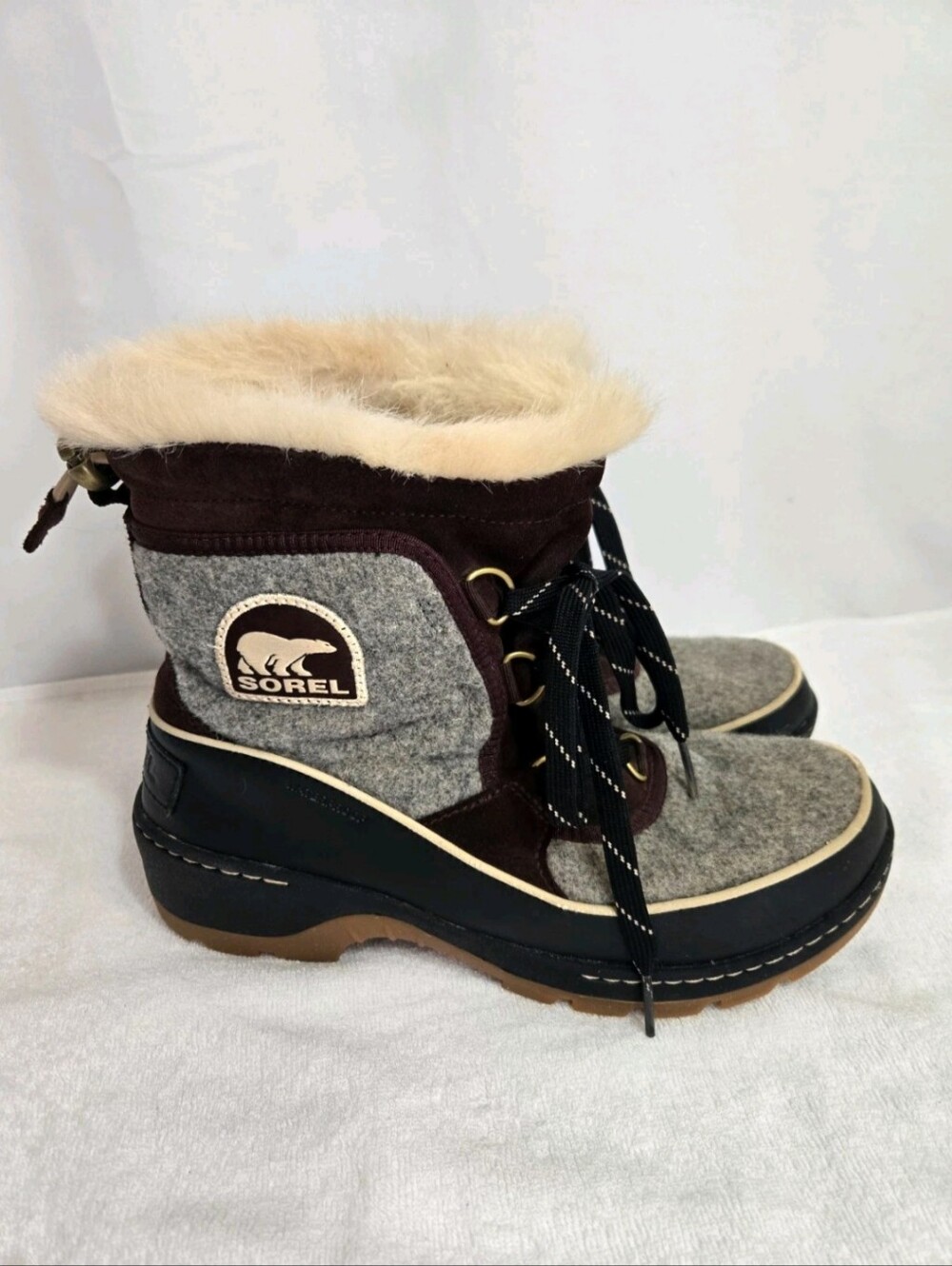 Sorel Women’s Size 9 Winter Snow Boots Gray Brown Faux Fur Waterproof Lace Up